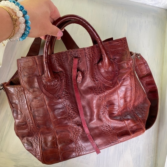 Large Let and Her Contemporary genuine leather bag with wide crossbody s… - Picture 8 of 16